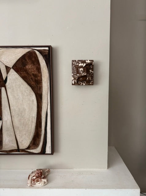 Atmospheric structures carved chocolate